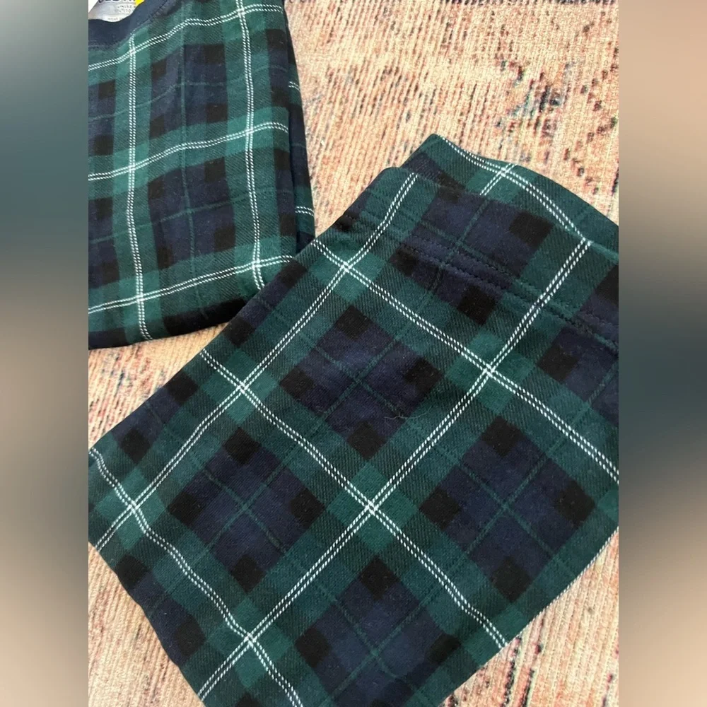 Old Navy Kids Green and Black Plaid Pajama Set